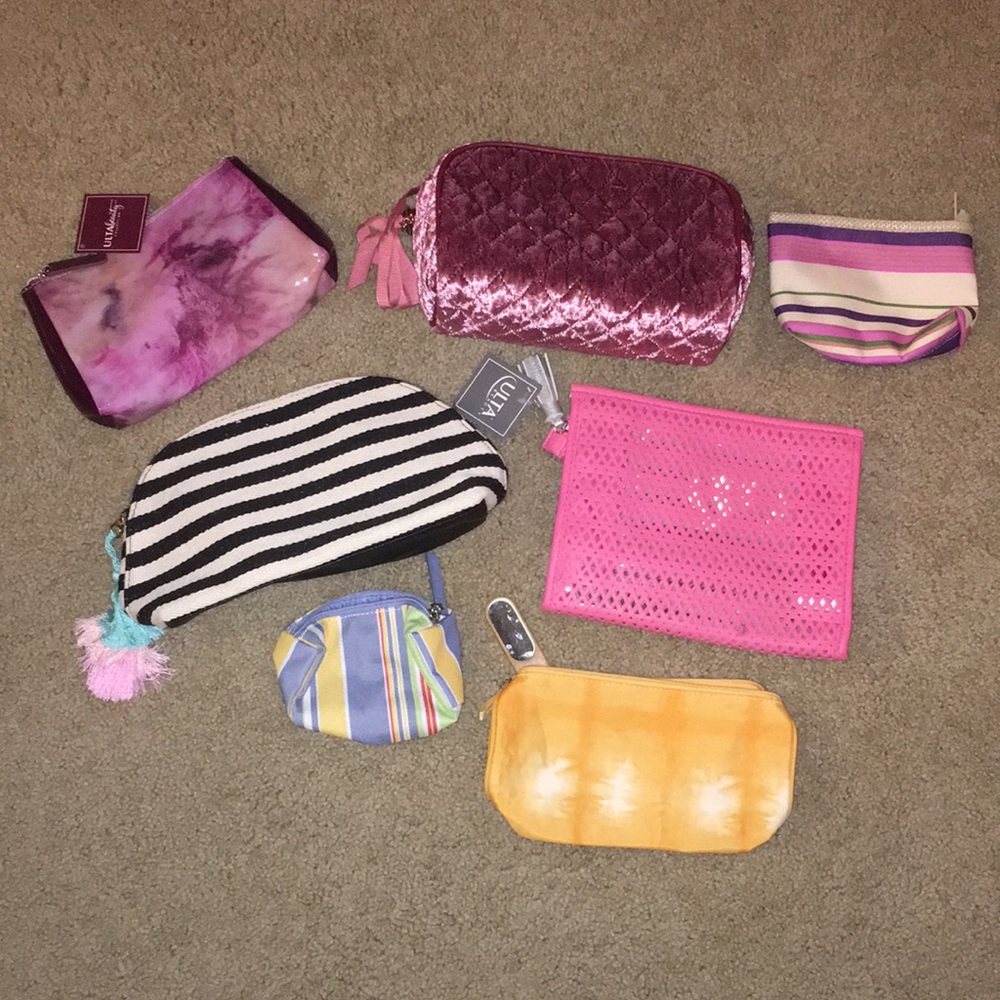 7 cosmetic bags
